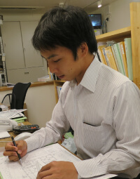 石田 博