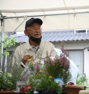 庭づくり体験＆板塀塗り体験会